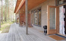 Kuoreksenniemi Villas & Lakehouse
